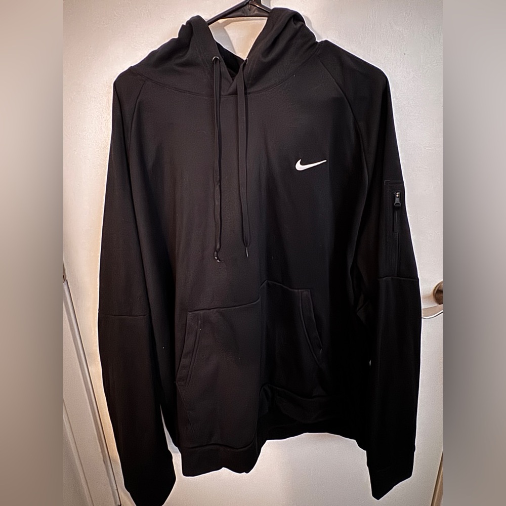 Nike Men's Black Therma Fit Hoodie